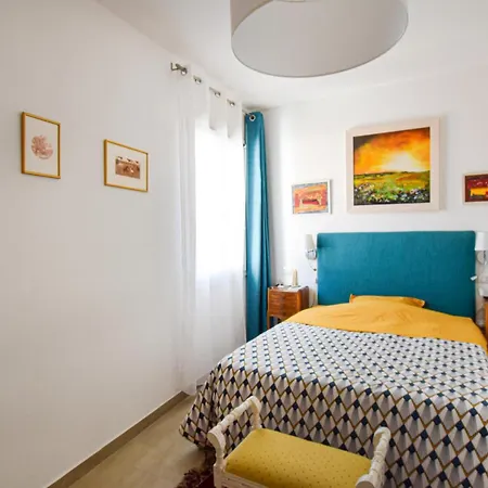 아파트 Cozy In Santantioco With Jacuzzi *